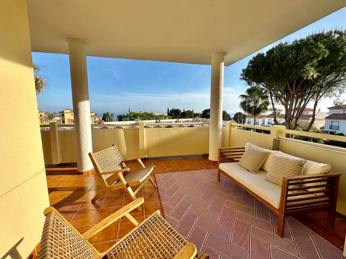 Seaview And Big Terrace Cabopino Apartment Марбеля Екстериор снимка