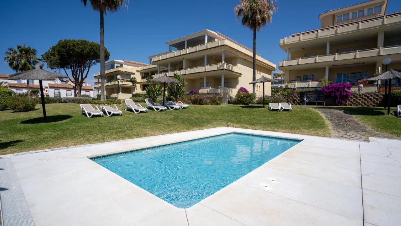Seaview And Big Terrace Cabopino Apartment Марбеля Екстериор снимка